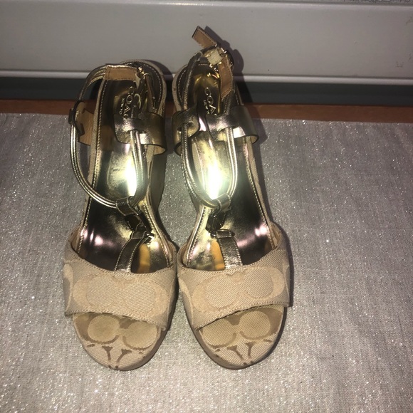 Coach Linden Ivory-Lt Khaki Open Toe plataform - Picture 4 of 11